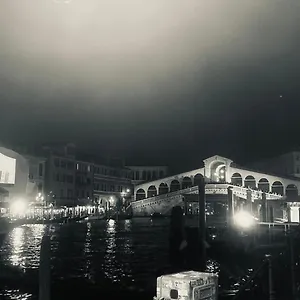 ca-regina-venice.hotelslidodijesolo.com/